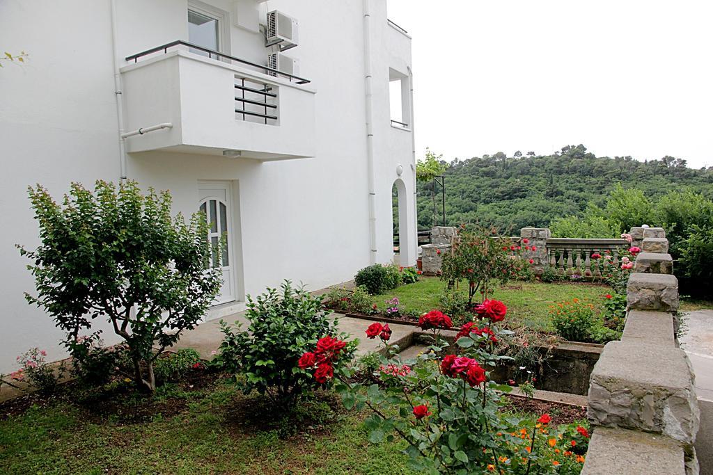 Apartmani Jovanovic Petrovac Ngoại thất bức ảnh