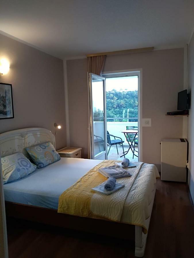 Apartmani Jovanovic Petrovac Ngoại thất bức ảnh