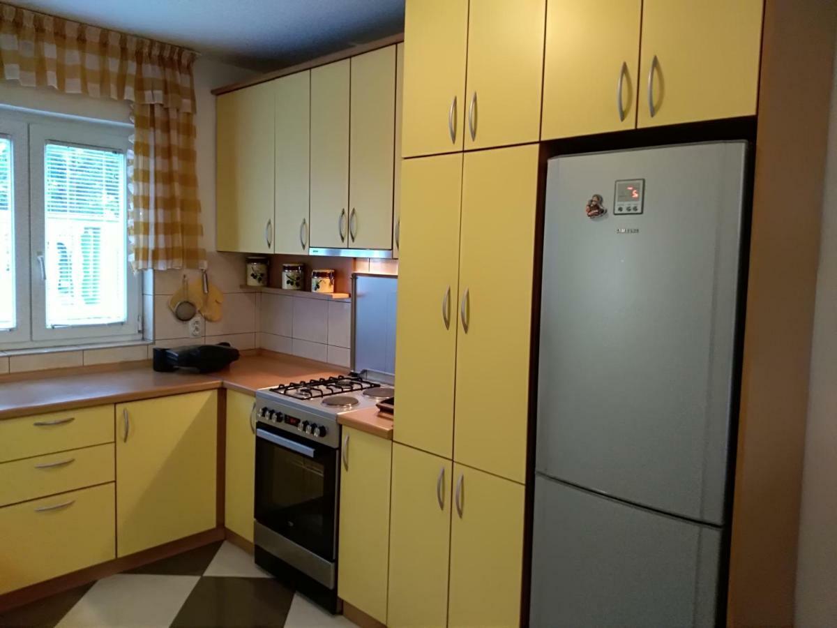 Apartmani Jovanovic Petrovac Ngoại thất bức ảnh