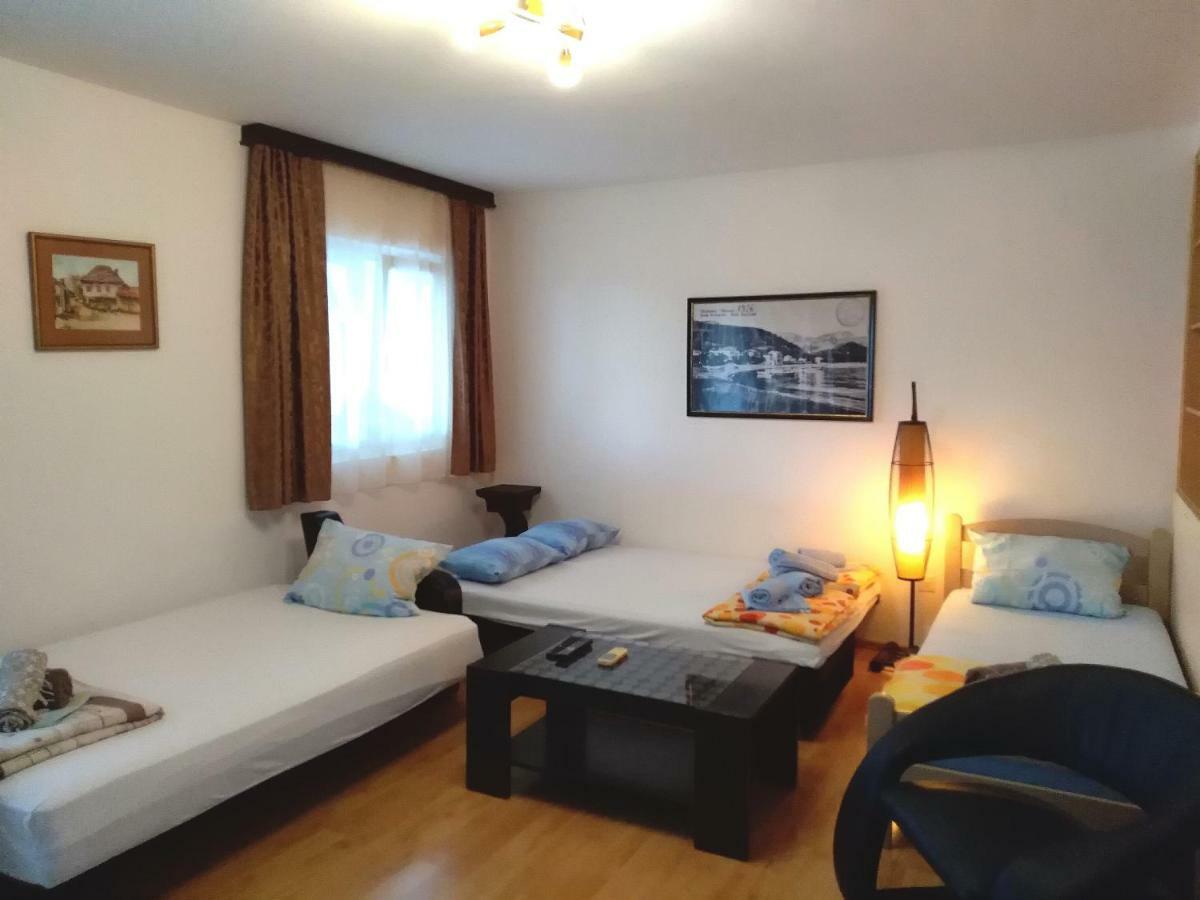 Apartmani Jovanovic Petrovac Ngoại thất bức ảnh