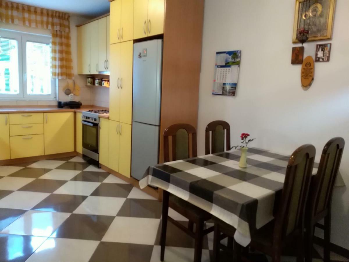 Apartmani Jovanovic Petrovac Ngoại thất bức ảnh