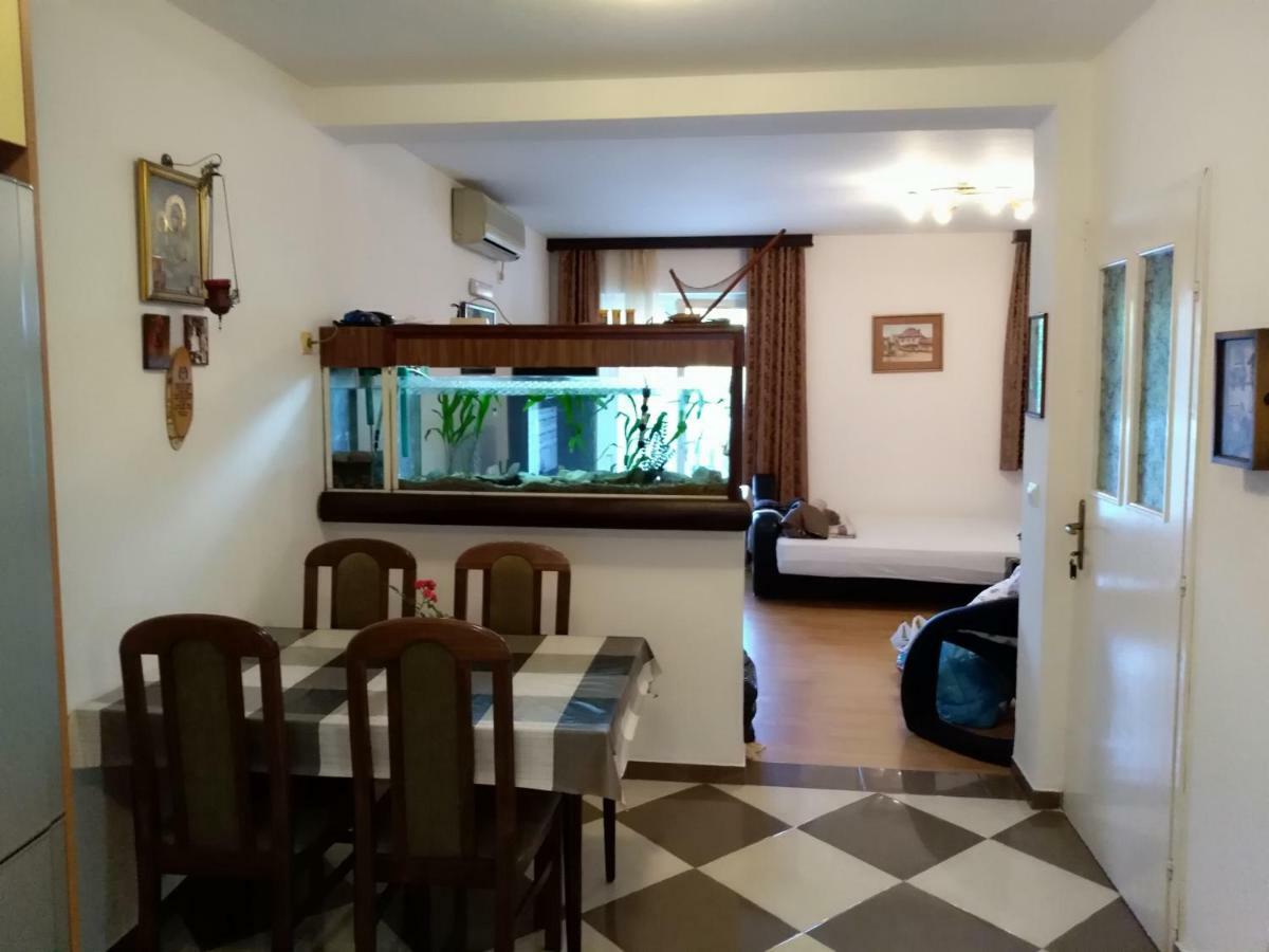 Apartmani Jovanovic Petrovac Ngoại thất bức ảnh